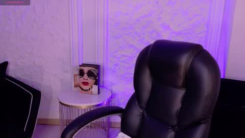 Snapshot of violettcastel chatting on January 14, 2026, 7:30 pm Violett Castel online show from January 14, 2026, 7:30 pm