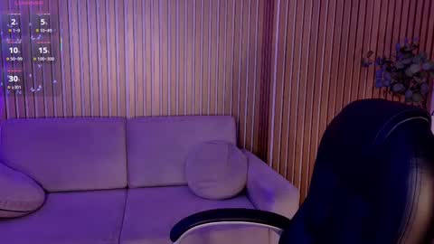 Snapshot of violettcastel chatting on February 19, 2026, 7:43 pm Violett Castel online show from February 19, 2026, 7:43 pm