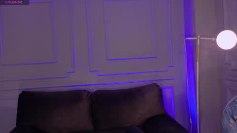 Snapshot of violettcastel chatting on March 11, 2026, 7:31 pm Violett Castel online show from March 11, 2026, 7:31 pm