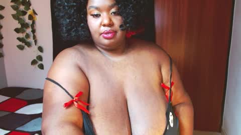 Snapshot of violette_plus chatting on December 27, 2024, 9:54 pm Call me valeria online show from December 27, 2024, 9:54 pm