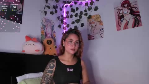 Snapshot of violetteramirez01 chatting on December 10, 2024, 10:16 pm Violette online show from December 10, 2024, 10:16 pm