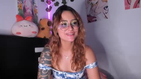 Snapshot of violetteramirez01 chatting on February 10, 2025, 9:36 pm Violette online show from February 10, 2025, 9:36 pm