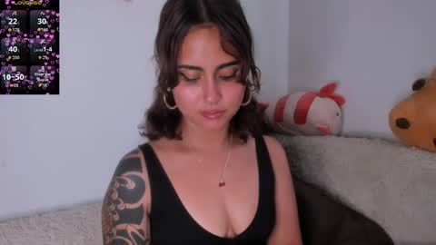 Snapshot of violetteramirez01 chatting on September 8, 2025, 10:09 pm Violette online show from September 8, 2025, 10:09 pm