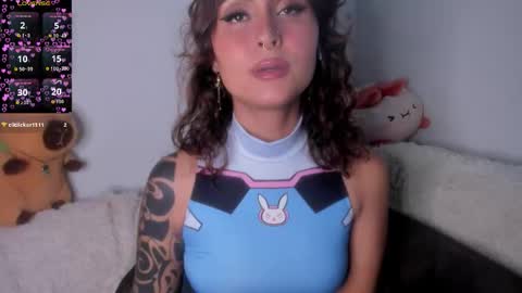 Snapshot of violetteramirez01 chatting on November 21, 2025, 10:08 pm Violette online show from November 21, 2025, 10:08 pm