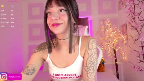 Violeta online show from December 2, 2025, 1:50 pm