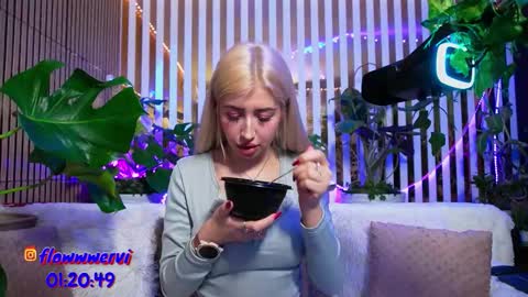 Snapshot of violetttttacb chatting on February 9, 2026, 6:12 pm Violetta online show from February 9, 2026, 6:12 pm