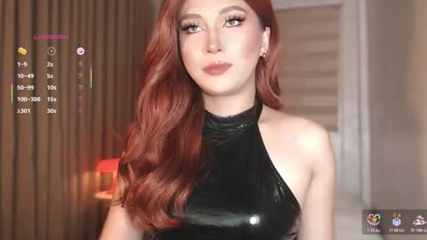 Snapshot of violetversacexx chatting on December 17, 2025, 10:05 pm Best Of Both Worlds online show from December 17, 2025, 10:05 pm