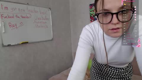 Snapshot of violetwin chatting on September 28, 2025, 7:03 am Violet online show from September 28, 2025, 7:03 am