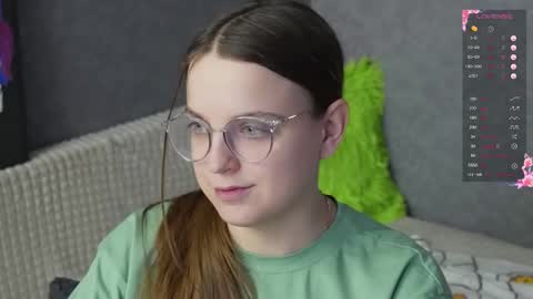 Snapshot of violetwin chatting on February 22, 2026, 9:30 am Violet online show from February 22, 2026, 9:30 am