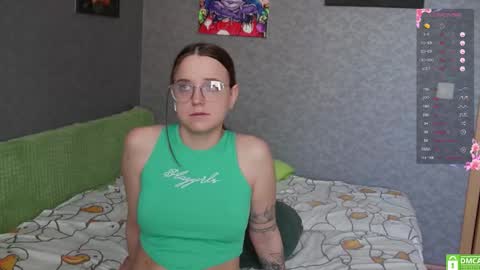 Snapshot of violetwin chatting on March 13, 2026, 7:37 am Violet online show from March 13, 2026, 7:37 am