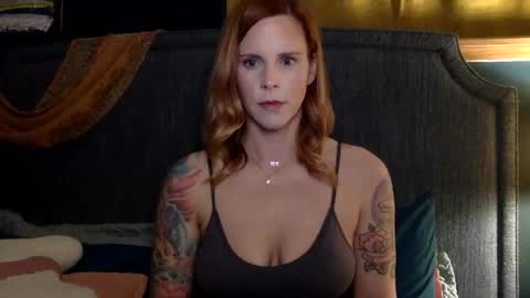 Snapshot of violetxsweets chatting on January 25, 2025, 2:58 am Violet online show from January 25, 2025, 2:58 am