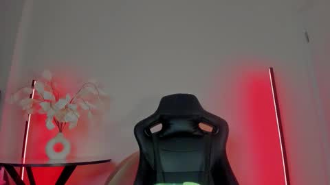 Snapshot of viollasinzz chatting on January 17, 2026, 5:23 am Violla online show from January 17, 2026, 5:23 am