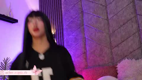 viollettebylyly online show from June 21, 2026, 12:52 pm