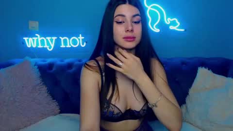 viollinalv online show from January 13, 2025, 8:47 am