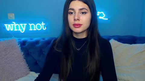 viollinalv online show from January 25, 2025, 8:42 am