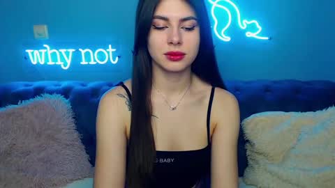 viollinalv online show from March 3, 2025, 5:42 am