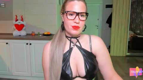  VelvettTime  online show from November 10, 2025, 10:36 am