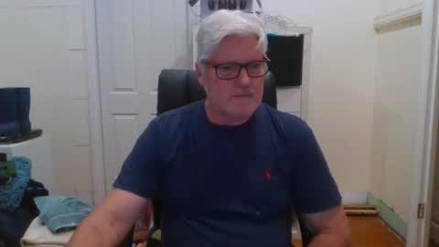 Snapshot of viper654321 chatting on December 6, 2024, 7:43 am viper654321 online show from December 6, 2024, 7:43 am