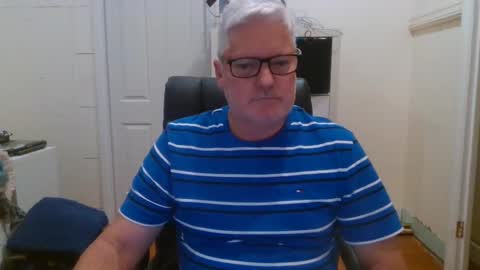 Snapshot of viper654321 chatting on February 2, 2025, 6:04 am viper654321 online show from February 2, 2025, 6:04 am