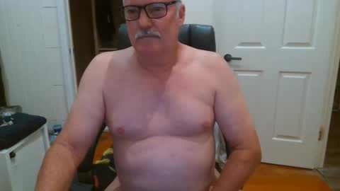 Snapshot of viper654321 chatting on October 3, 2025, 8:33 am viper654321 online show from October 3, 2025, 8:33 am