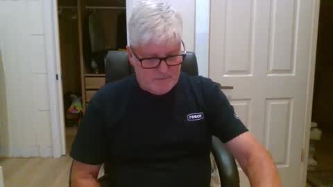 Snapshot of viper654321 chatting on April 10, 2026, 7:57 am viper654321 online show from April 10, 2026, 7:57 am