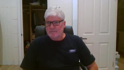Snapshot of viper654321 chatting on April 11, 2026, 7:35 am viper654321 online show from April 11, 2026, 7:35 am