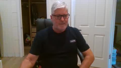 Snapshot of viper654321 chatting on May 6, 2026, 6:41 am viper654321 online show from May 6, 2026, 6:41 am