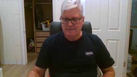 Snapshot of viper654321 chatting on May 7, 2026, 12:49 am viper654321 online show from May 7, 2026, 12:49 am