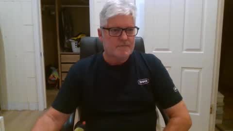 Snapshot of viper654321 chatting on May 13, 2026, 8:01 am viper654321 online show from May 13, 2026, 8:01 am