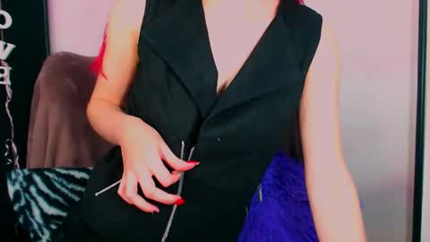 VirginLuna online show from January 22, 2025, 9:32 pm