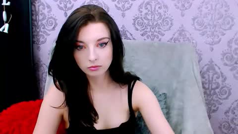 Snapshot of virgiluna chatting on February 22, 2026, 8:18 pm VirginLuna online show from February 22, 2026, 8:18 pm