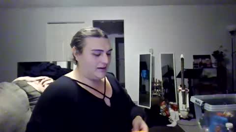 priscilla online show from September 16, 2025, 5:41 am