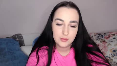 Snapshot of vitalina_freedom chatting on December 4, 2024, 1:31 pm Vitalina online show from December 4, 2024, 1:31 pm