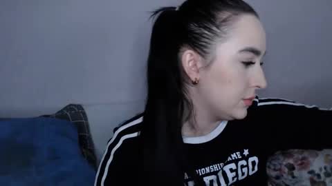 Snapshot of vitalina_freedom chatting on December 9, 2024, 1:45 pm Vitalina online show from December 9, 2024, 1:45 pm