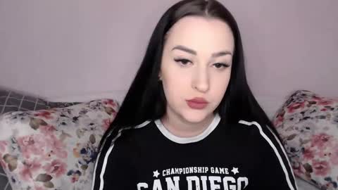 Snapshot of vitalina_freedom chatting on December 26, 2024, 11:54 am Vitalina online show from December 26, 2024, 11:54 am