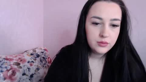 Snapshot of vitalina_freedom chatting on January 2, 2025, 12:57 pm Vitalina online show from January 2, 2025, 12:57 pm