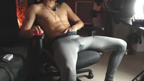 Snapshot of vito_benz chatting on April 13, 2026, 4:18 am VITO BENZ online show from April 13, 2026, 4:18 am