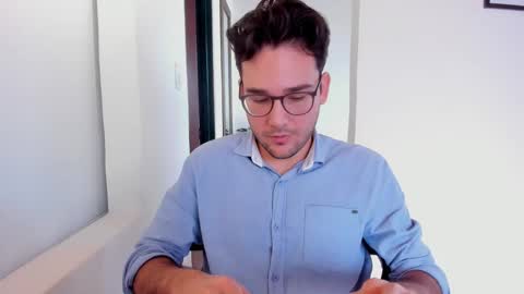 Vito Ferrer online show from November 8, 2025, 2:06 pm