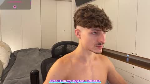 Snapshot of vitoraugustoxxx chatting on December 19, 2025, 12:23 pm vitoraugustoxxx online show from December 19, 2025, 12:23 pm