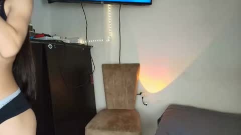 Snapshot of vitoriia_ chatting on January 15, 2026, 12:37 am vitoriia_ online show from January 15, 2026, 12:37 am
