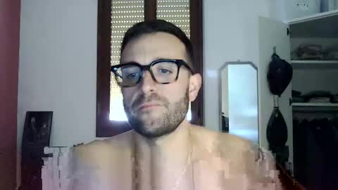 Snapshot of vittorio20cm chatting on March 9, 2025, 1:26 pm vittorio20cm online show from March 9, 2025, 1:26 pm