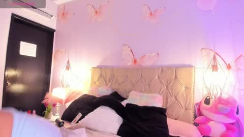 Snapshot of vivi_prinncess chatting on March 22, 2026, 9:40 pm Viviana online show from March 22, 2026, 9:40 pm