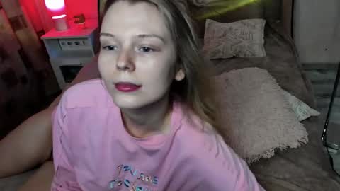 vivian_alison online show from November 28, 2025, 8:44 pm