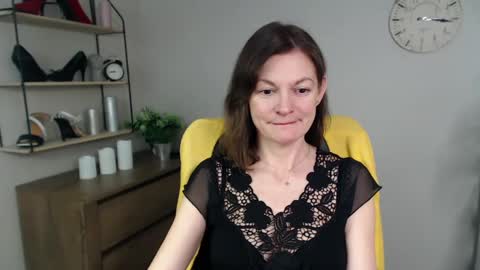 Vivian online show from February 27, 2025, 10:04 am