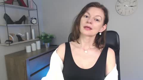 Vivian online show from March 5, 2025, 7:16 am