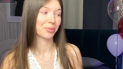 Vivian Evans online show from February 20, 2025, 4:07 am