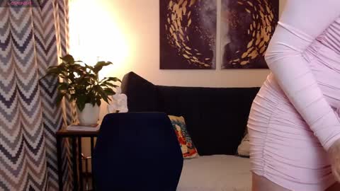 Vivian online show from March 9, 2025, 6:32 pm