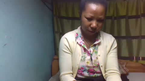 viviane0812 online show from September 11, 2025, 1:11 pm