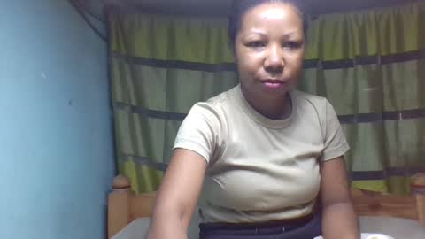 viviane0812 online show from September 22, 2025, 4:36 am