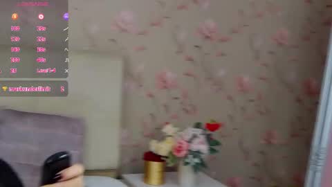 Vivian online show from November 7, 2025, 8:25 am